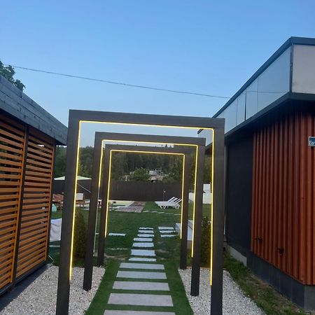 Mishelter Villa Myhove Eksteriør bilde